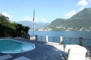 piscina di villa Cocco e vista sul Lago di Como